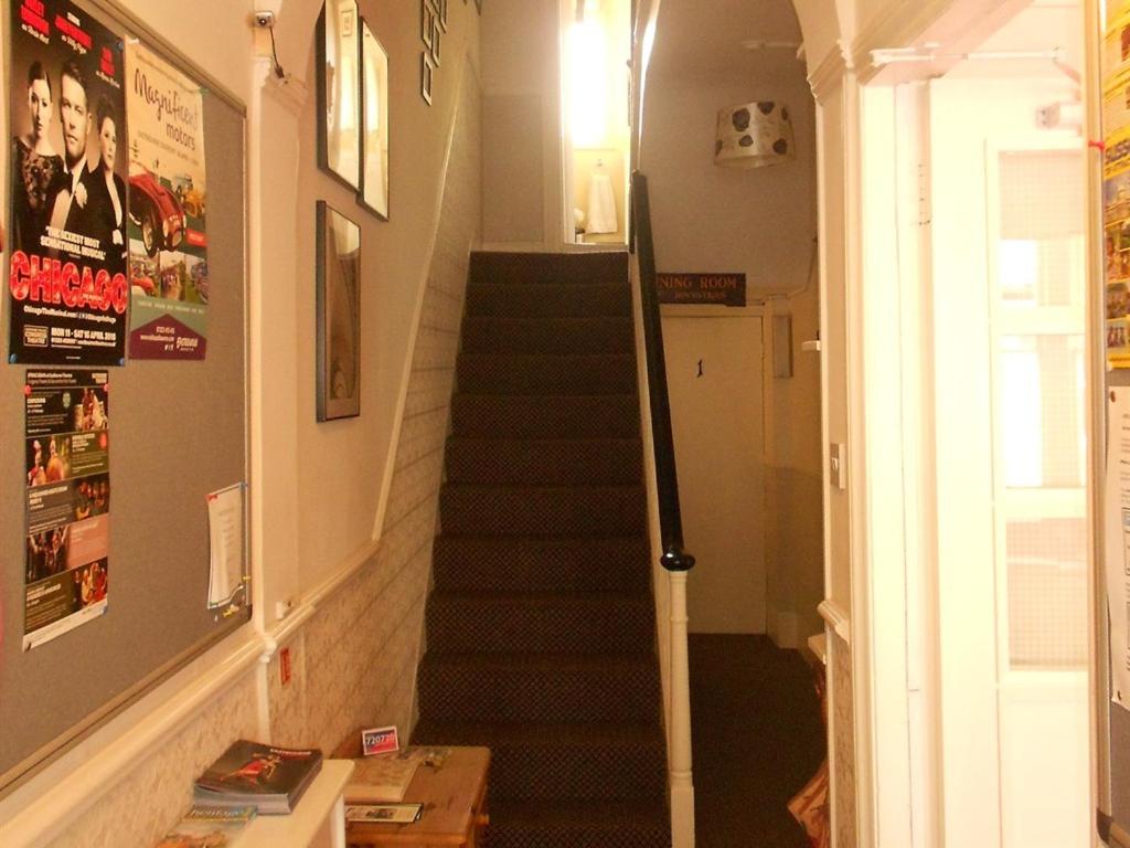 Cromwell House photo