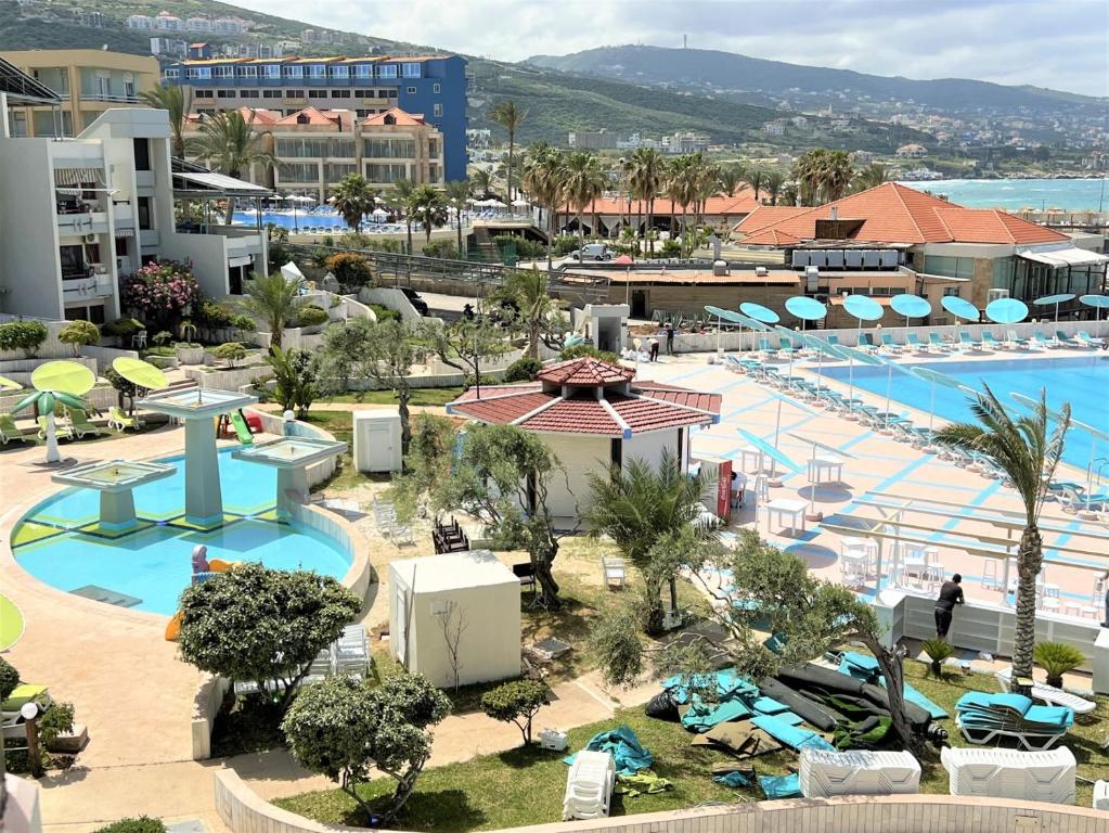 Beachfront Chalet in Aqualand Resort - Batroun, Batroûn