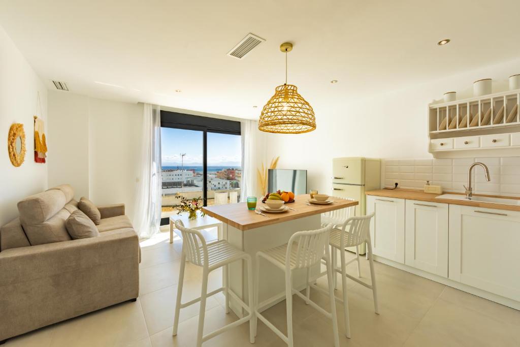 Centric, amazing views, garage and fibre WIFI, Tarifa