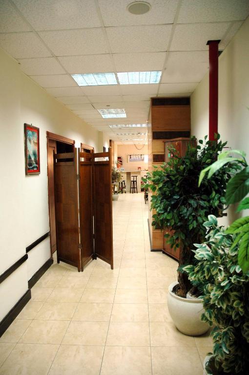 フロント・ロビー