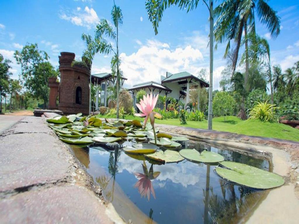 Ruins Chaaya Hotel photo