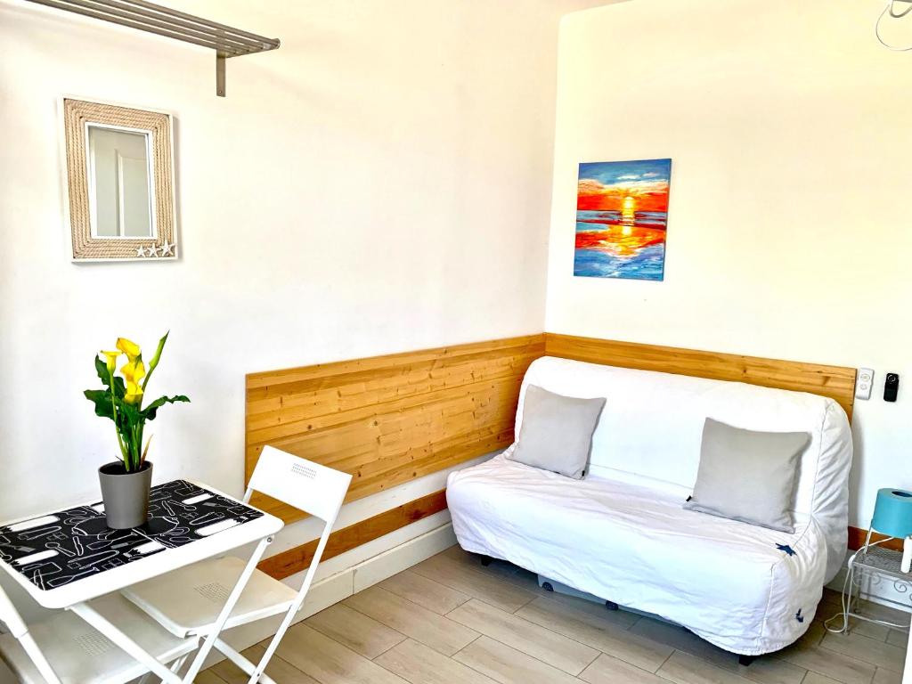 Blue Summer Vibes - Mini Studio 2 - AC, parking, beach at 50m, SPA discnt - 4