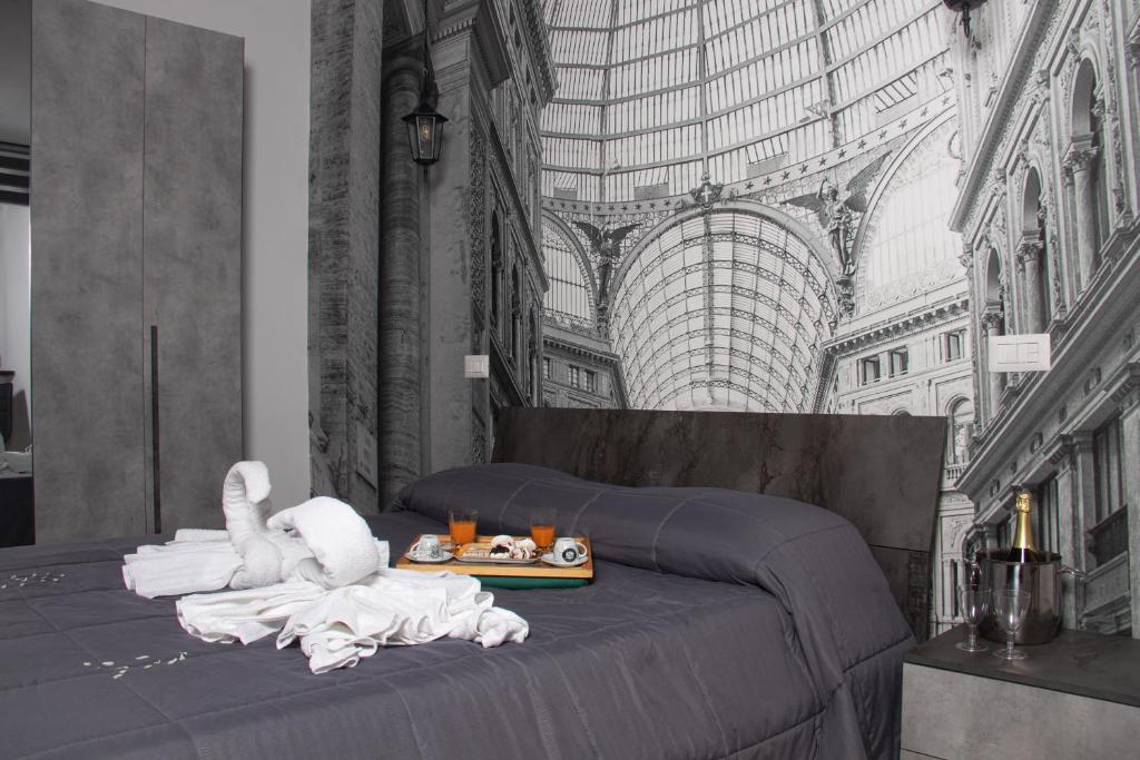 Toledo Alley, Neapol