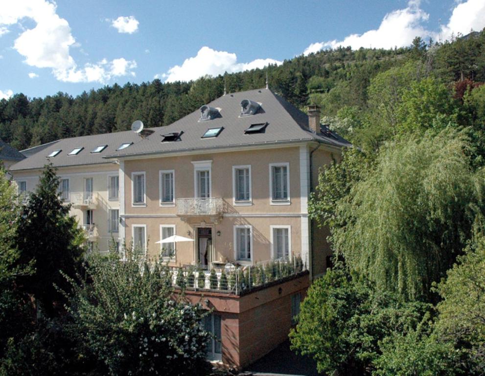 Hotel Spa Azteca Barcelonnette - 1