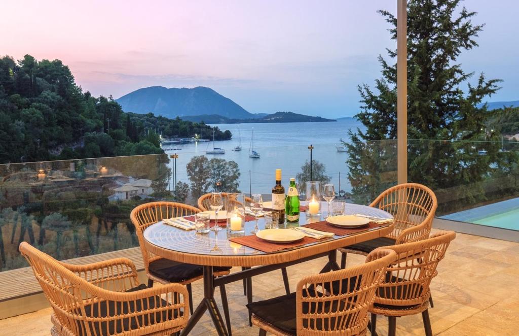 Spilia View, Spartokhórion