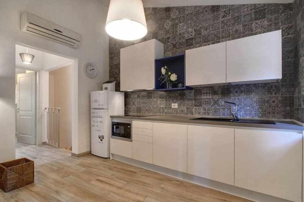 Faenza Elegant Apartment - 4
