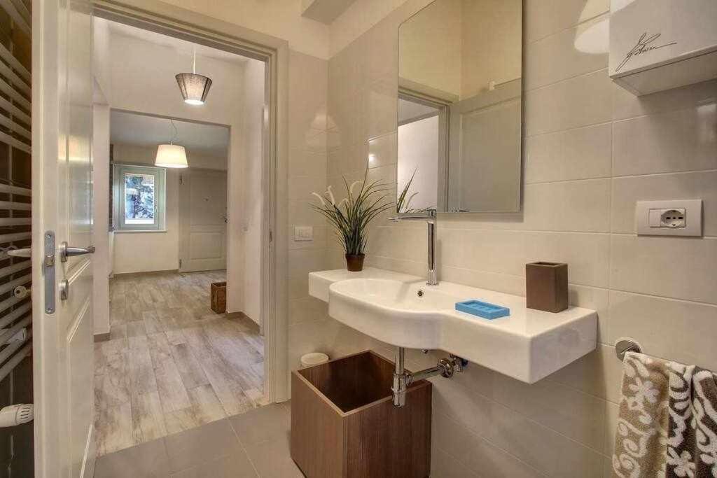 Faenza Elegant Apartment - 5