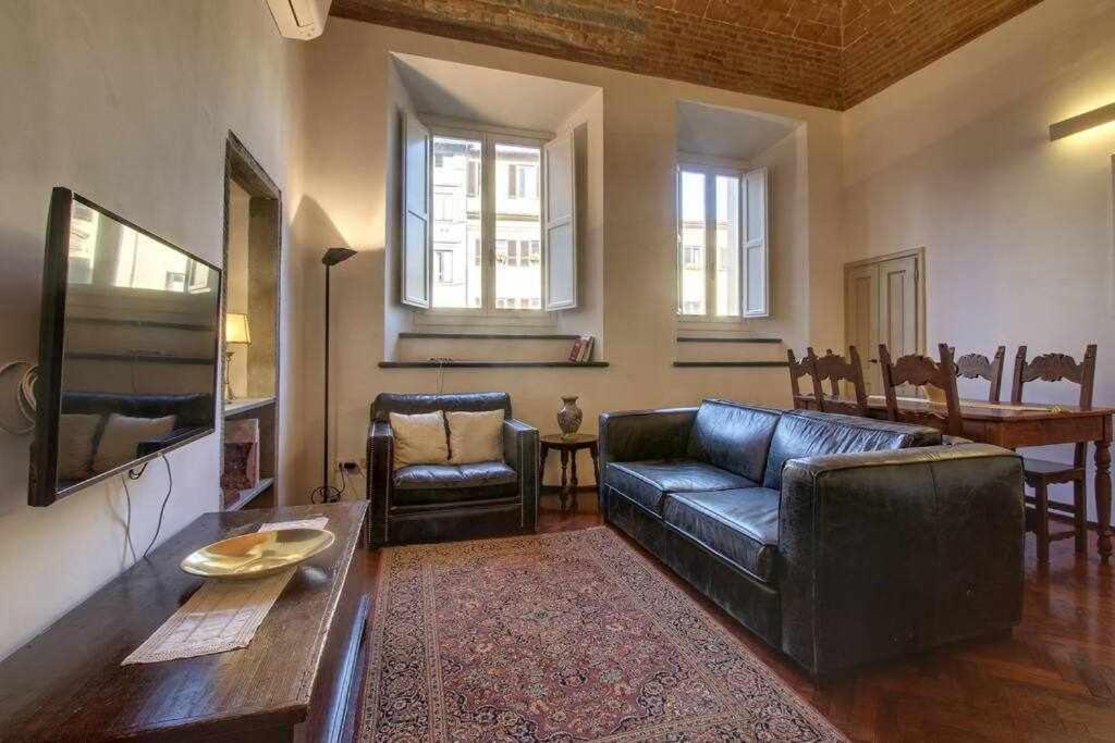 Salvemini Elegant Close To Piazza Santa Croce - 3