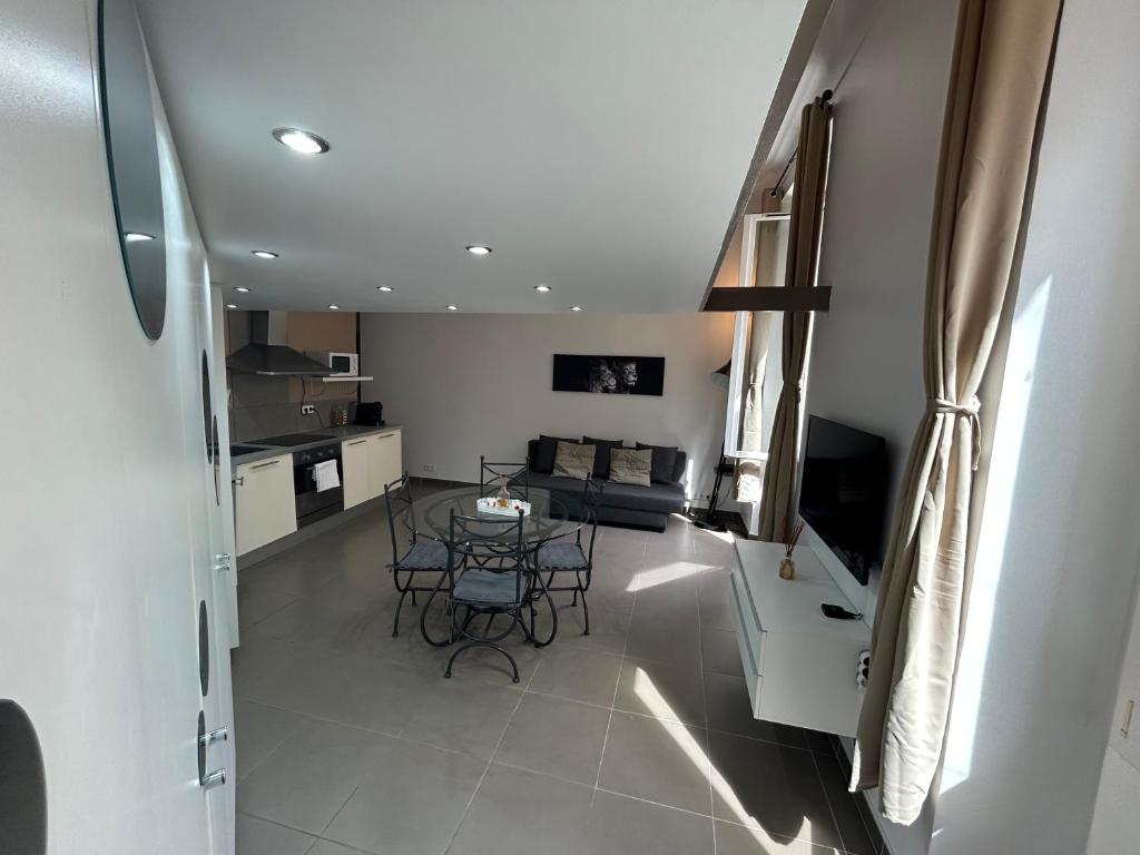 Charmant studio centre ville Cannes - 3