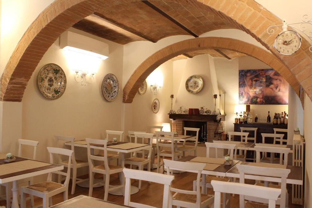 Restaurant La Mandragola San Gimignano Restaurant La Mandragola San Gimignano