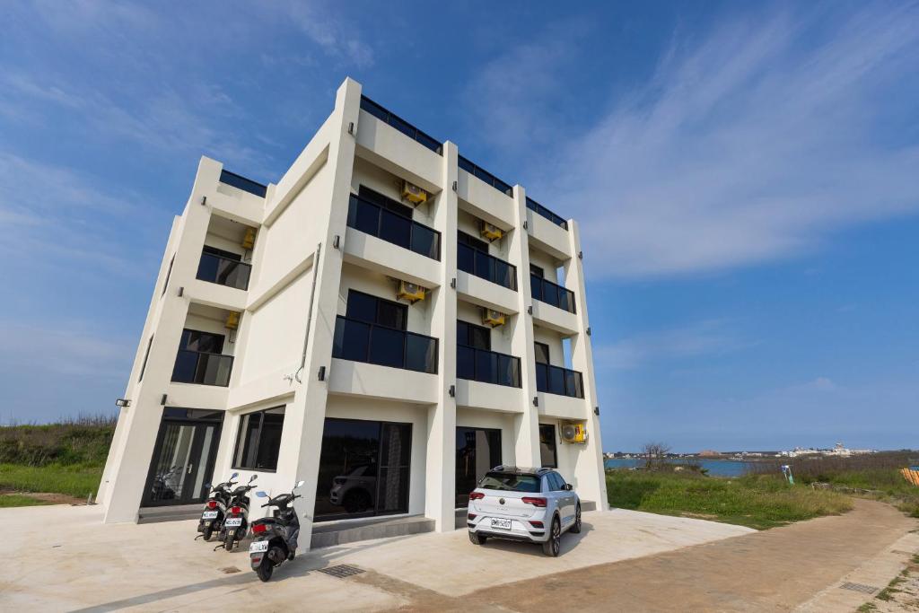 Yonezawa Guest House, Magong