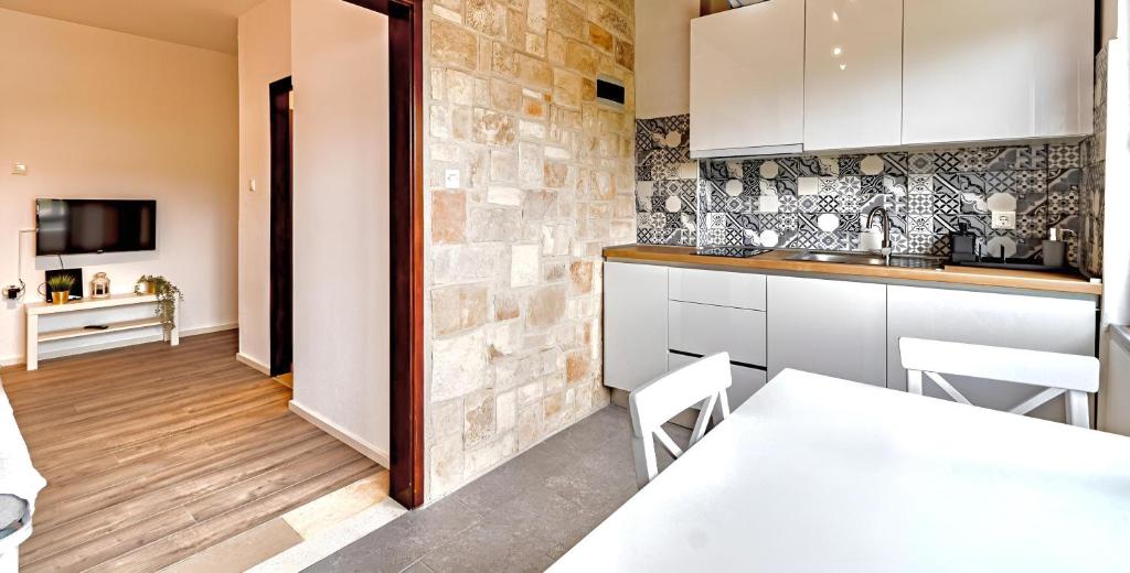 Apartmani Kalos — Hotel in Vela Luka