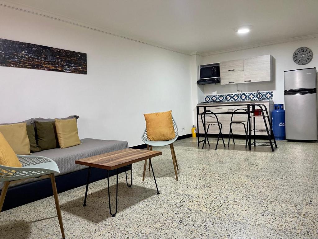 Great apartament @Night zone La 70 & Parking lot - 1