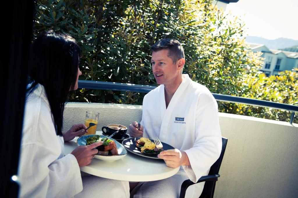 Balcony/terrace, DeLorenzo's Studio Apartments in Nelson