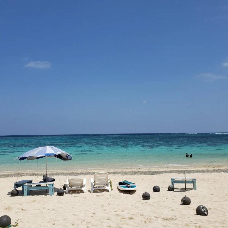 宮古島ゲストハウス　マウイ — Hotel in Miyakojima