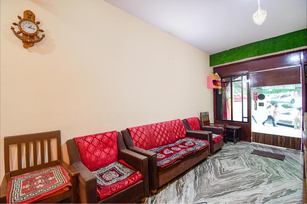 Capital O 3489 Hotel Sonamla Retreat photo