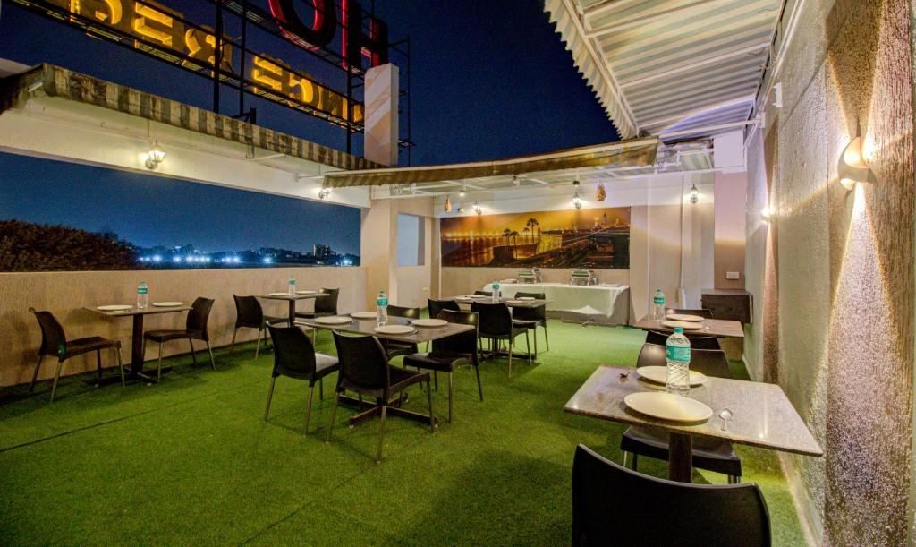 Facilities, Hotel Prince Residency in Pune