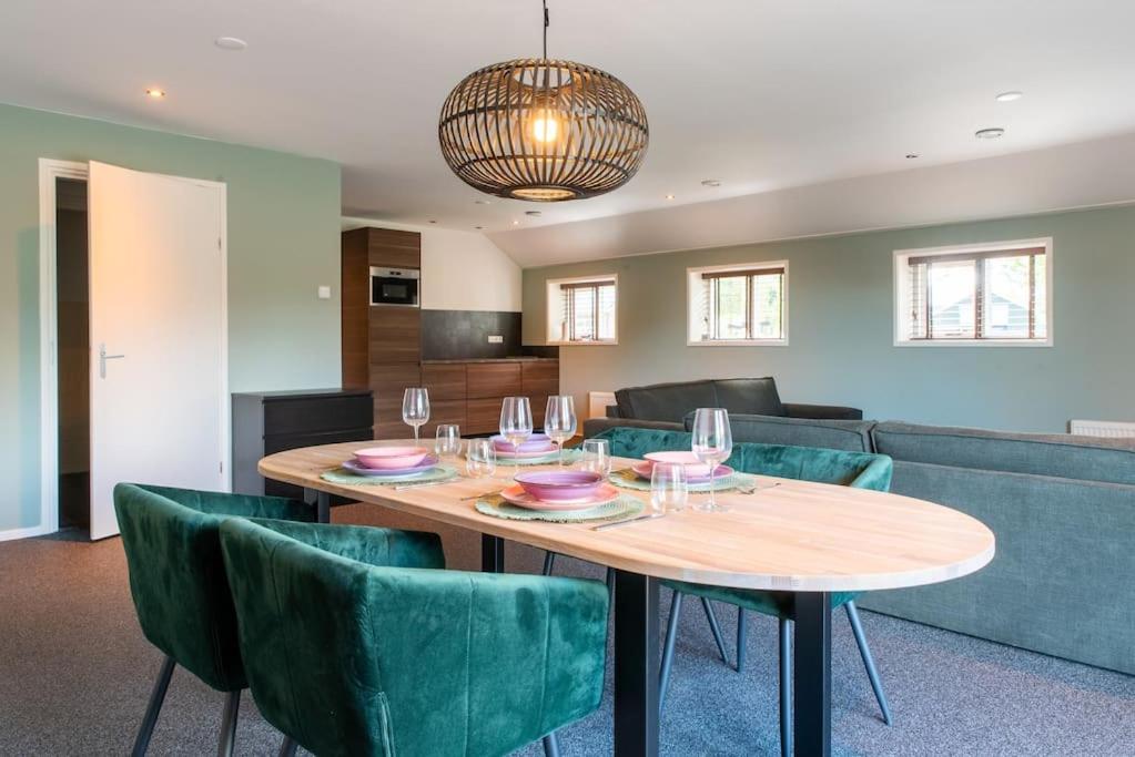 Luxe Appartement aan Friese weiland in Heeg