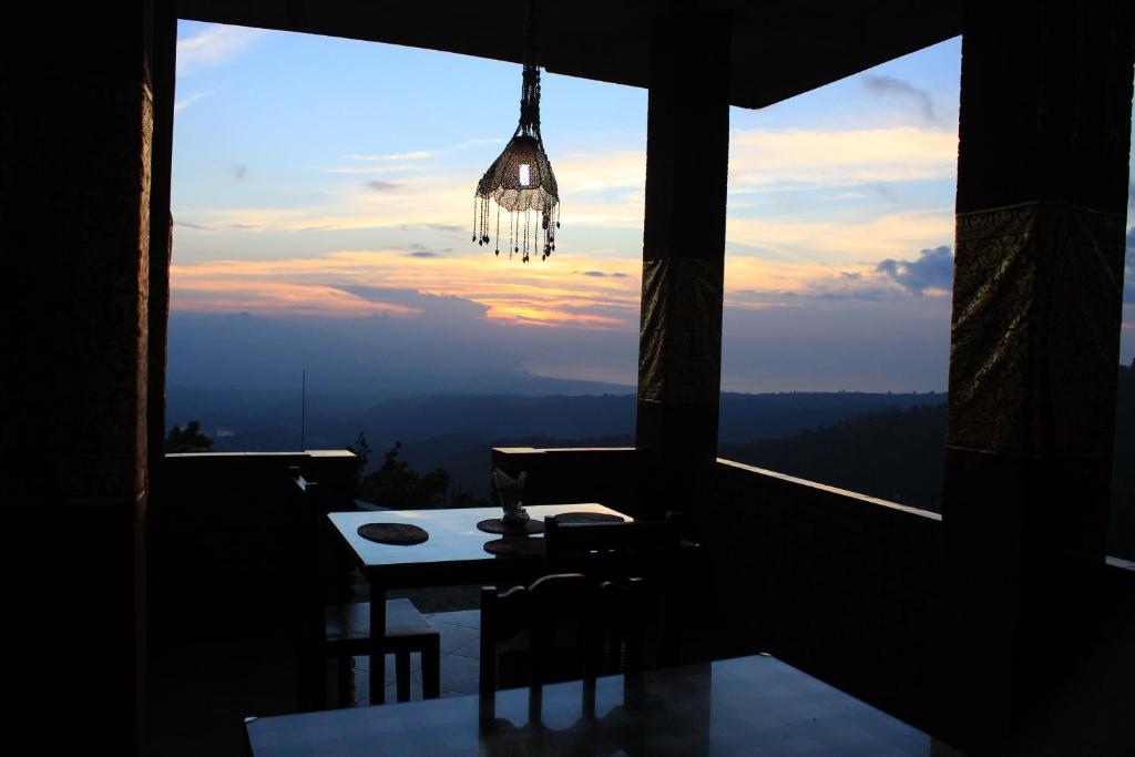 Arya Utama Garden Villa