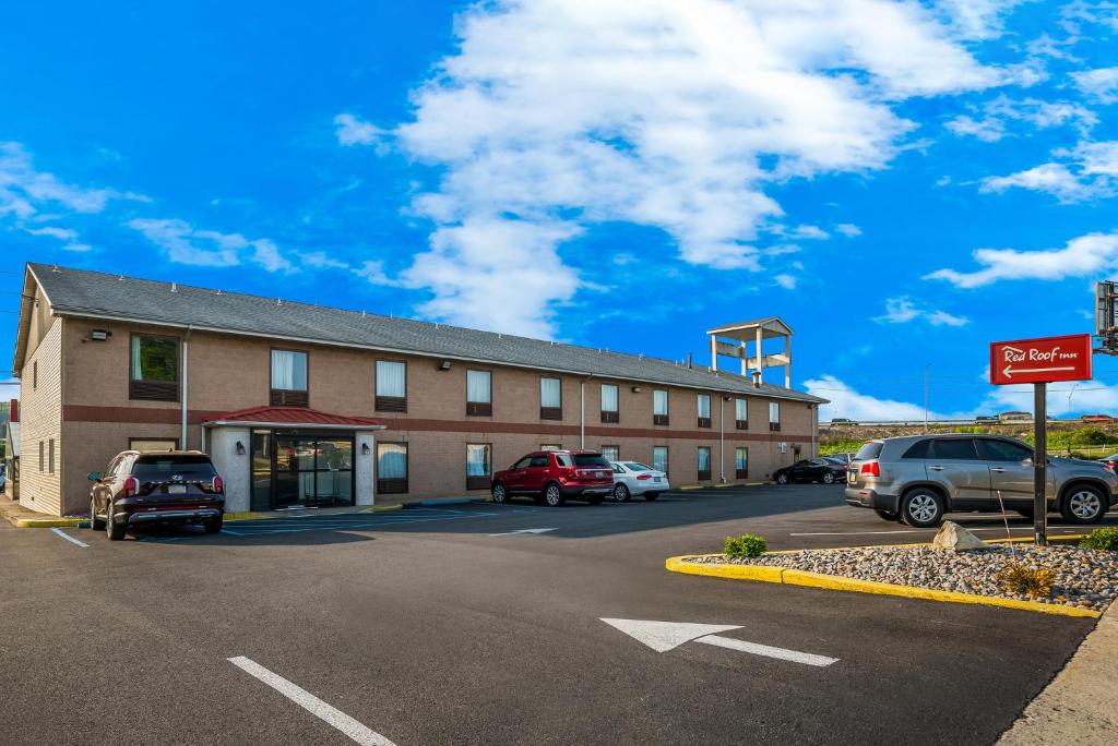 Red Roof Inn Allentown South photo