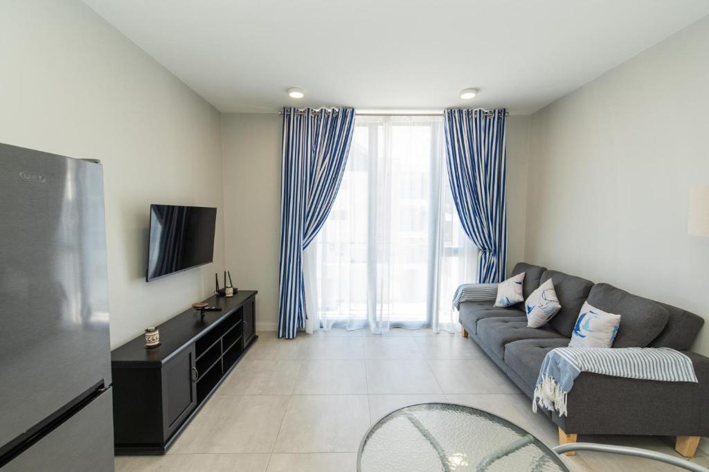 10 on Bellamare near the Beachfront photo