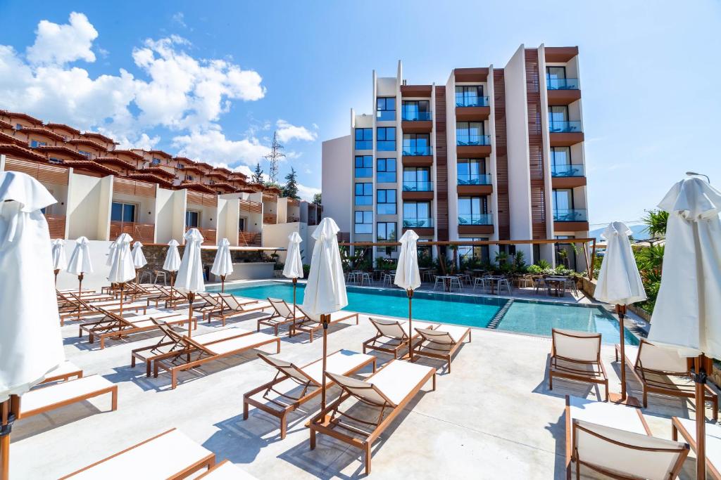 Hotel Olympia Touristic Village — Hotel in Vlora