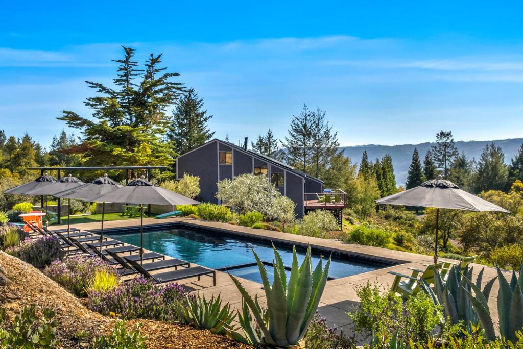 Camp Sonoma - A Mountain Wine Country Retreat