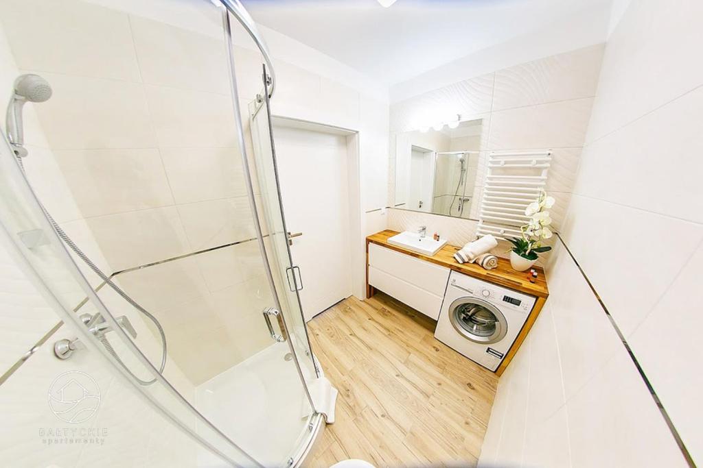 Apartamenty Baltyckie - Bulwar Portowy - widok na port, centrum, najlepsza lokalizacja w Ustce photo