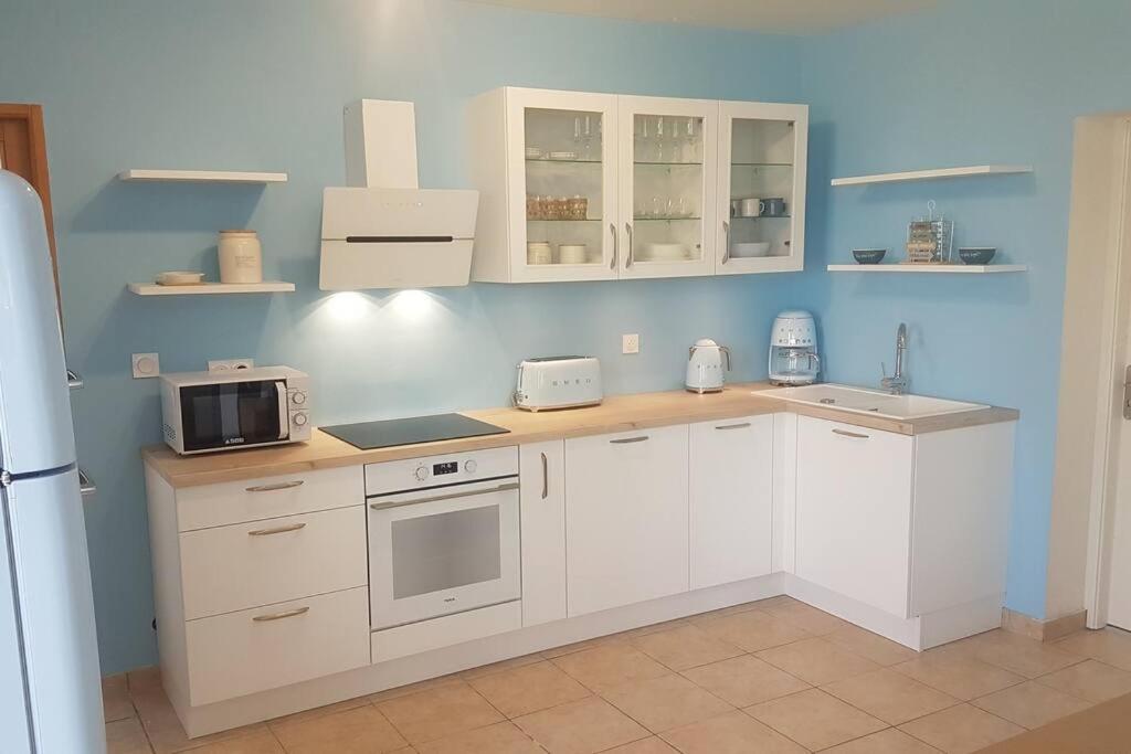 La MAISON BLEUE, Smeg Bleu azur - 5