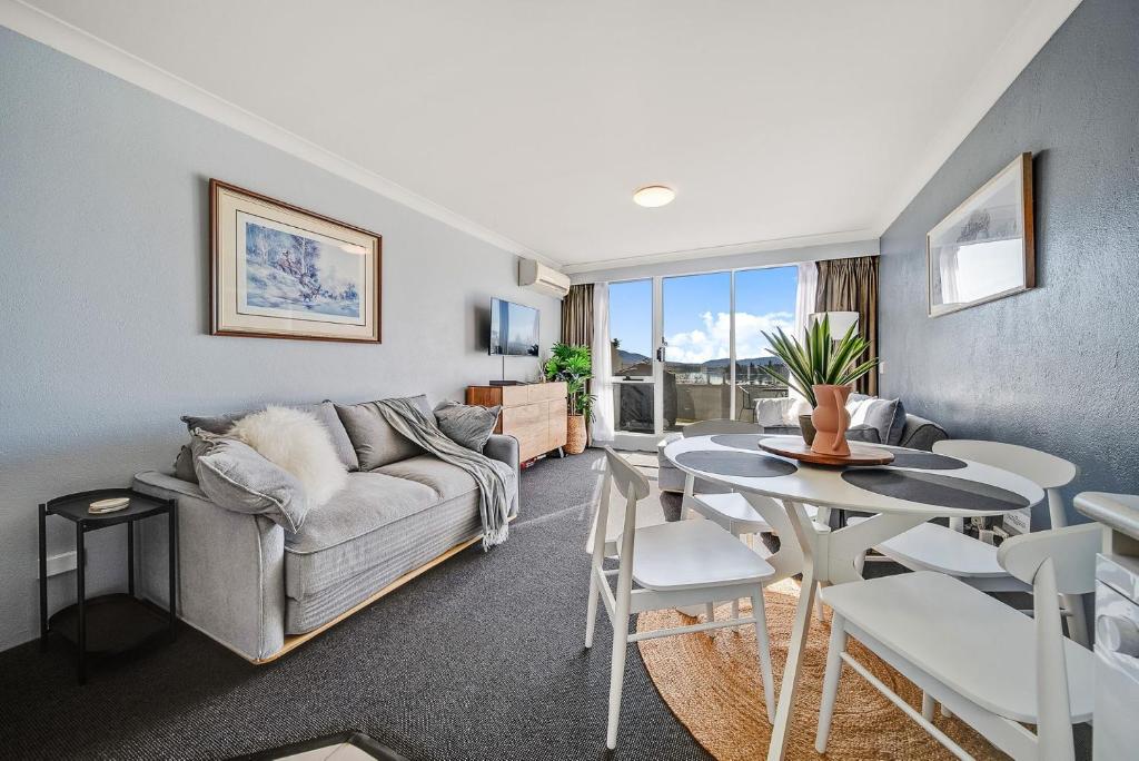 Horizons 306 - Deluxe Lake Front Studio l Pool l Tennis l WiFi l BBQ, Jindabyne