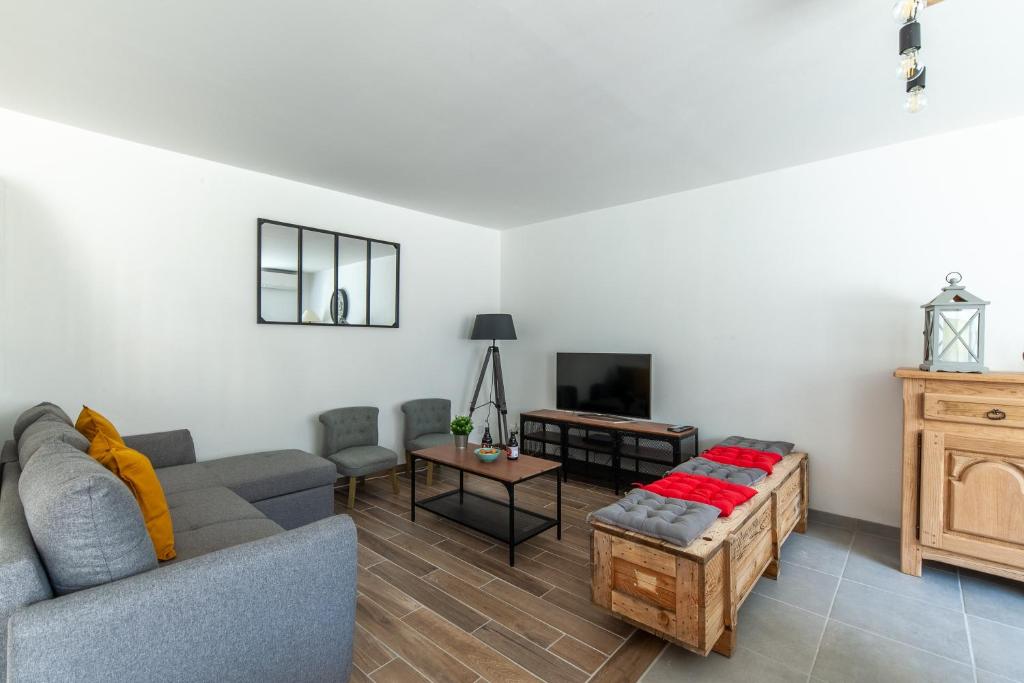 Gîte du Tilleul - Maison climatisée pour 8 voyageurs, Houesville