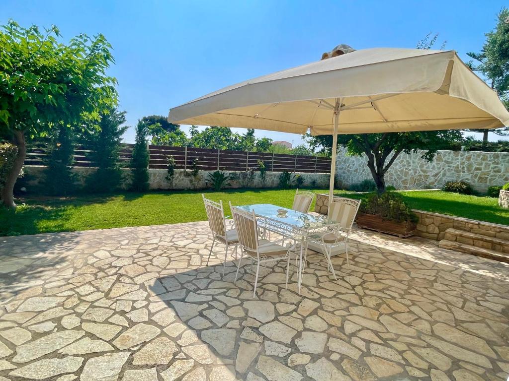 Apartment near airport and beach — Hotel in Athens