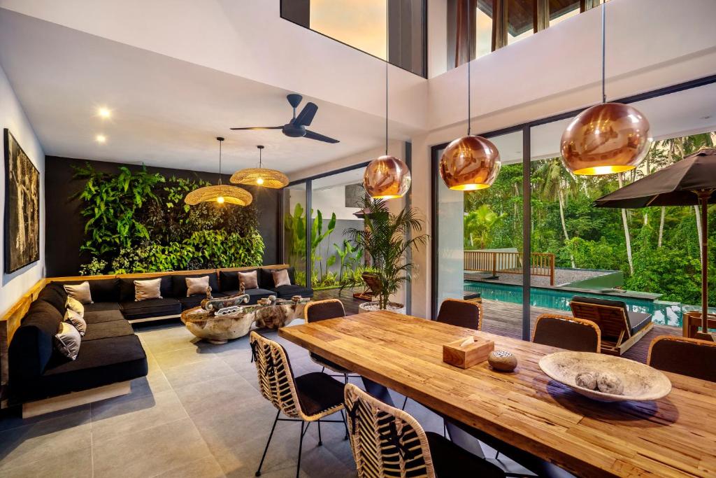 Villa 863 m² dengan 6 kamar tidur dan 6 kamar mandi pribadi di Ubud (Villa Kala by BaliSuperHost)