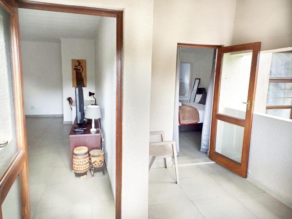 Paulshof Sandton Apartments - Tequesta Complex photo
