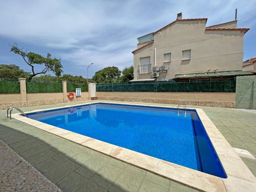 CASA EN VILAFORTUNY CON BARBACOA PISCINA COMUNITARIa - 5