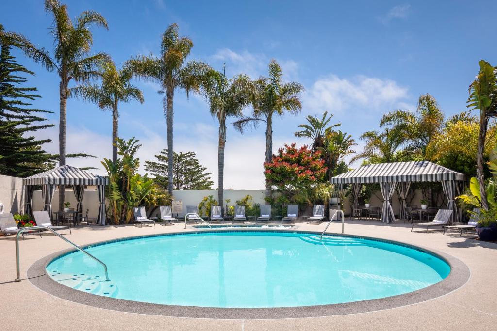 Swimming pool, Portola Hotel and Spa in Monterey (CA)