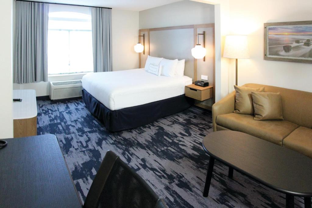 Fairfield Inn & Suites Charleston Airport/Convention Center photo