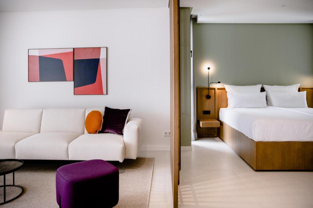 THE FLAG HOTEL Marbella, Estepona Adult Recommended - 3