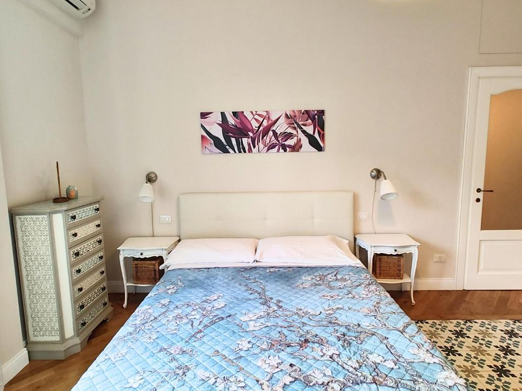 Luxury Apartment by Palazzo Senesi - 4