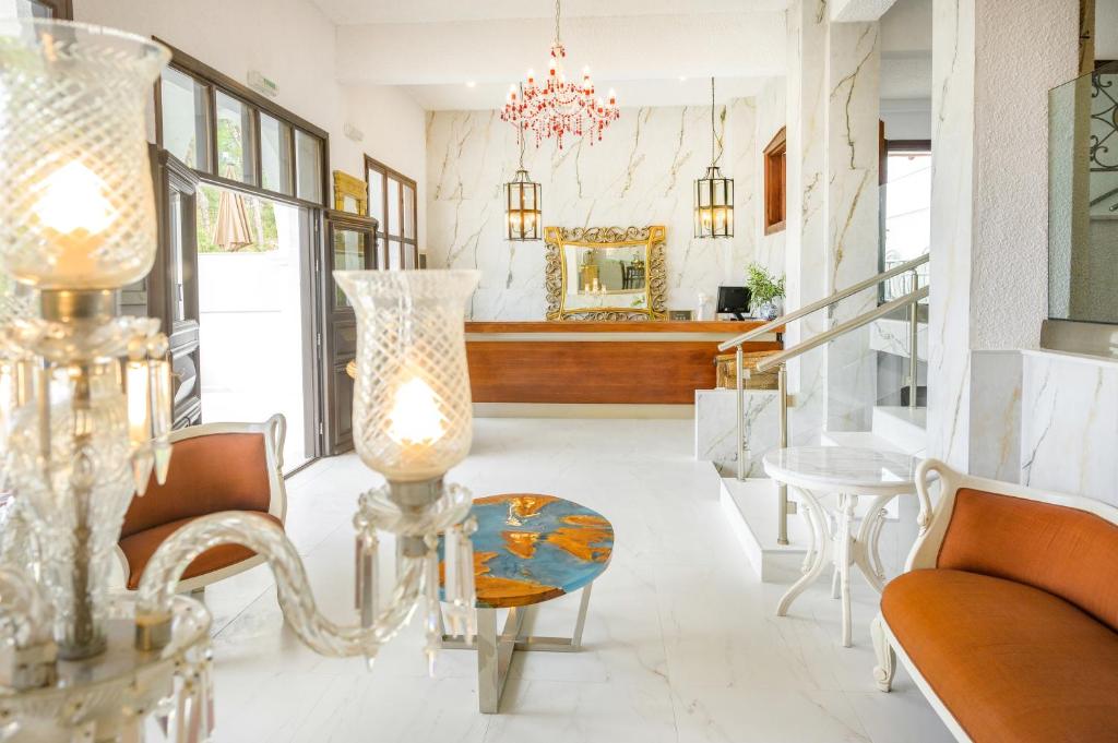 フロント・ロビー