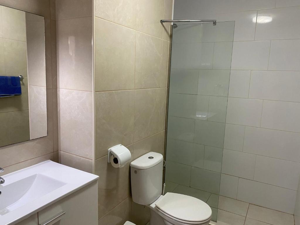 Apart Hotel 1 bed Apartment 8A1, Victoria Court 1, Los Cristianos, Tenerife - 3