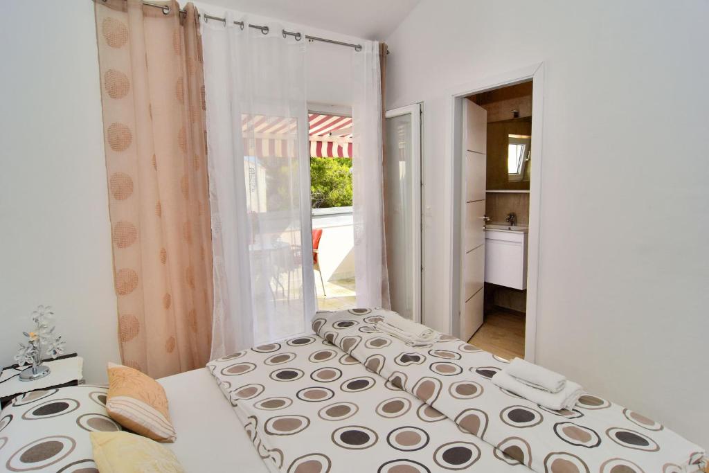 Apartments and Rooms Anika photo