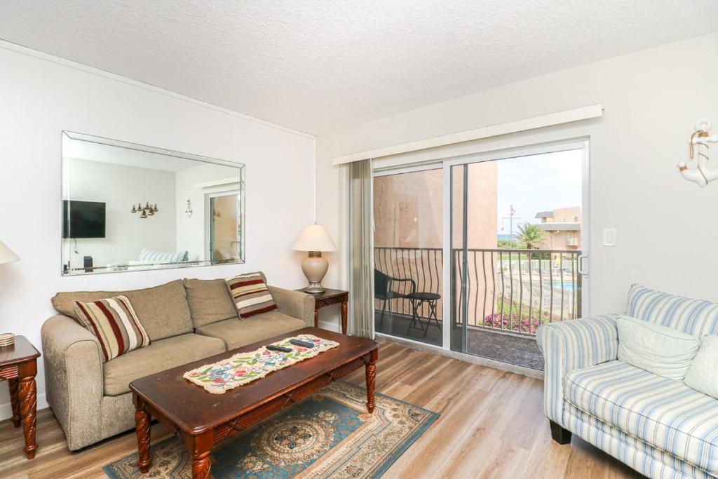 Creston House 4C, St. Augustine