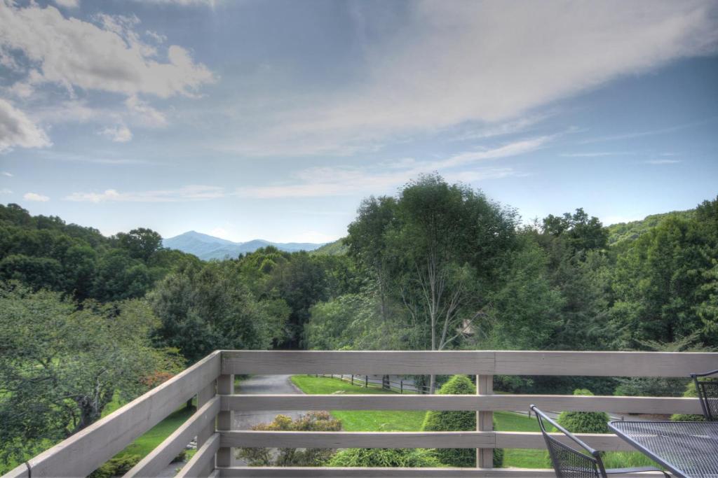 Higher Ground at Yonahlossee, Blowing Rock
