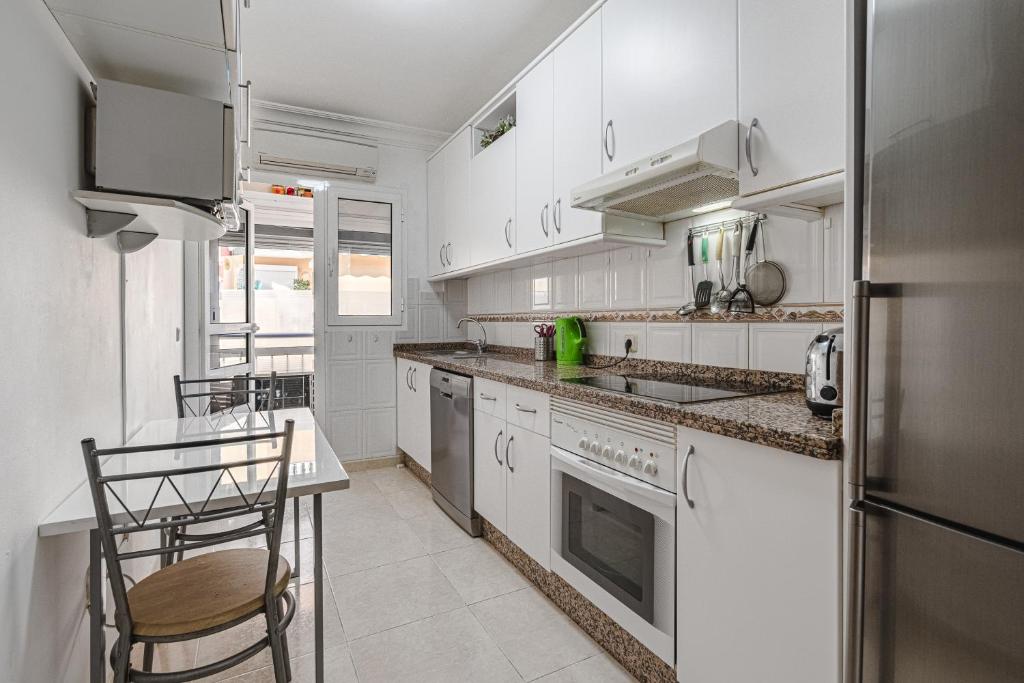 Apartment with Heated Pool in Callao Salvaje - 5
