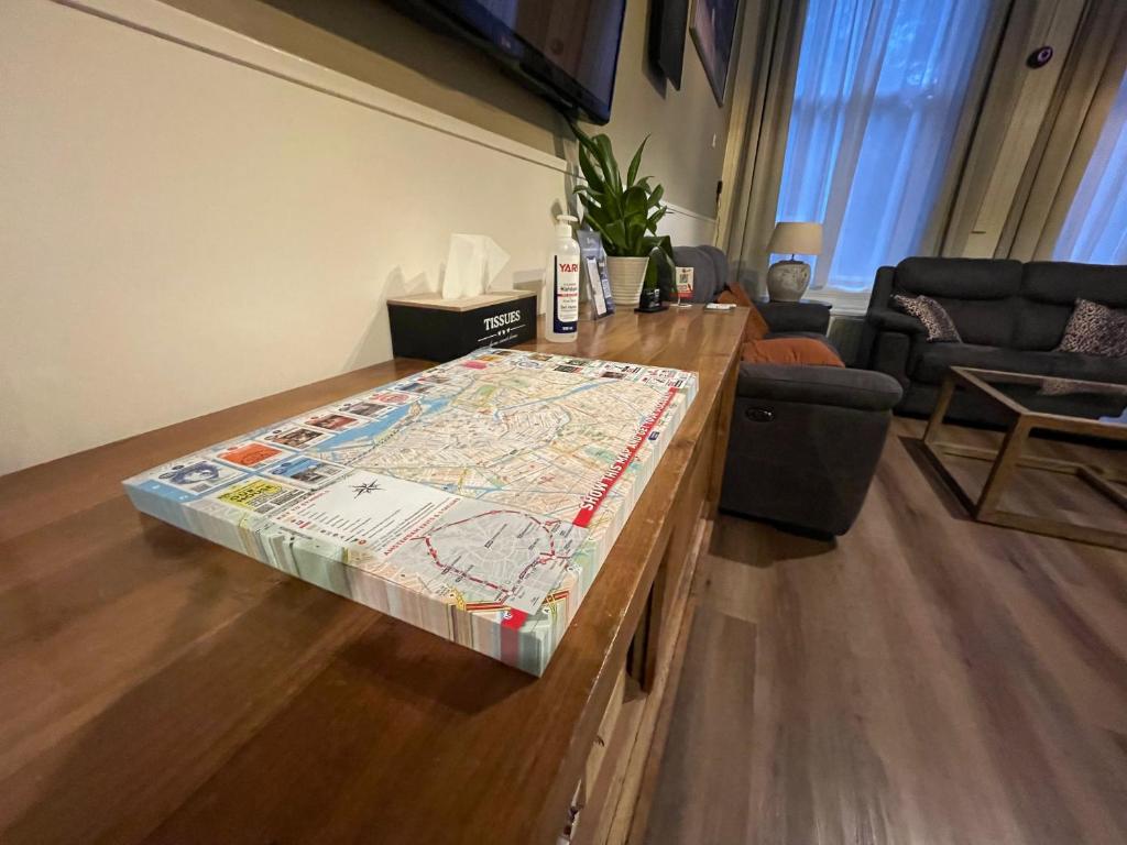 Shared lounge/TV area