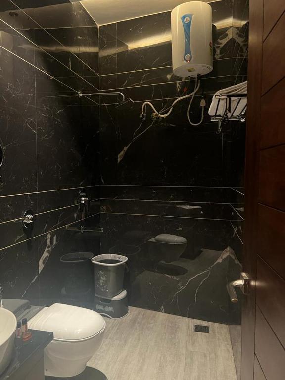 Hotel Ventures Inn photo