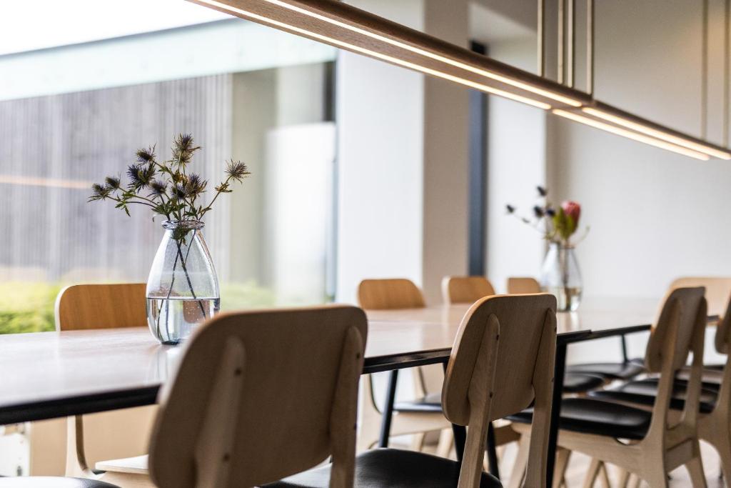 Airport Hotel, Billund 외관 및 로고