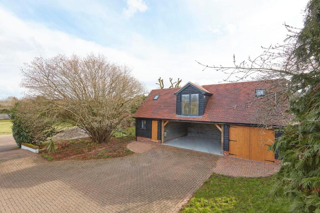 The Lodge Bury St Edmunds, Bury Saint Edmunds