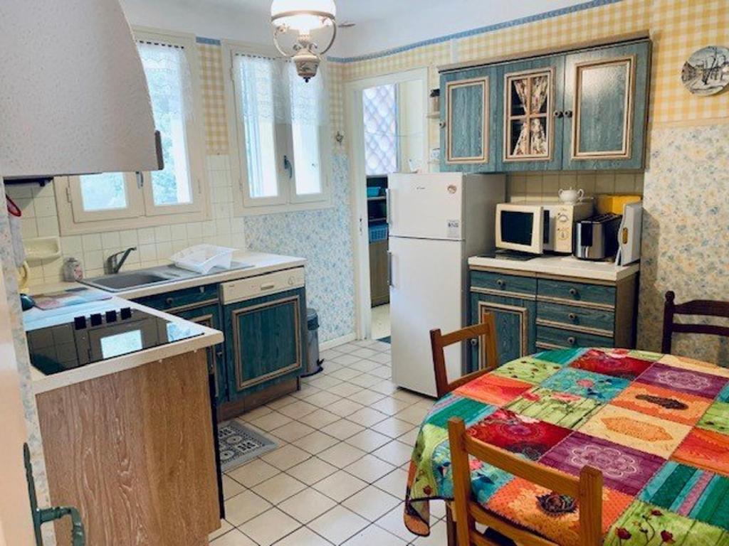 Appartement F3 avec Terrasse, Garage et Wifi - 4 Couchages - Proche Cures et Centre Ville - 5